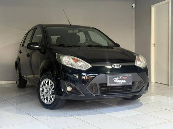 FORD FIESTA 1.6 ROCAM HATCH 8V FLEX 4P MANUAL